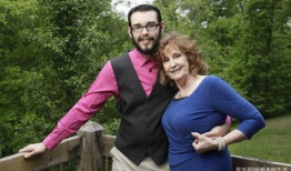 老太太性生活视频,老太太性生活视频引发热议，背后真相令人震惊