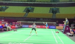 羽毛球杀球慢动作视频,慢动作解析高手技巧与力量释放