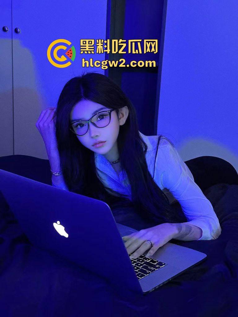 极品颜值女神『万欣雨』被爆操实录流出 私下竟是金主专属母狗，各种爆操配合销魂，穷人高攀不起的精盆！-1